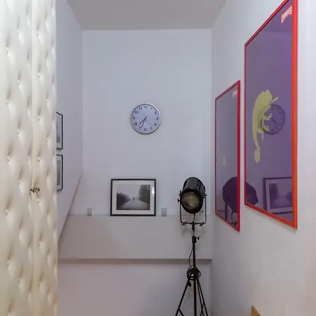 Daire Artist Attic *